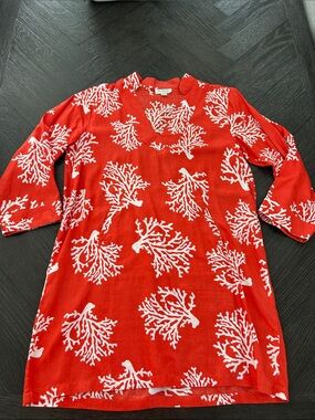 Escapada Beach Coverup with White Coral Print
